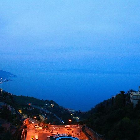 Sea View Apartment Taormina Zewnętrze zdjęcie